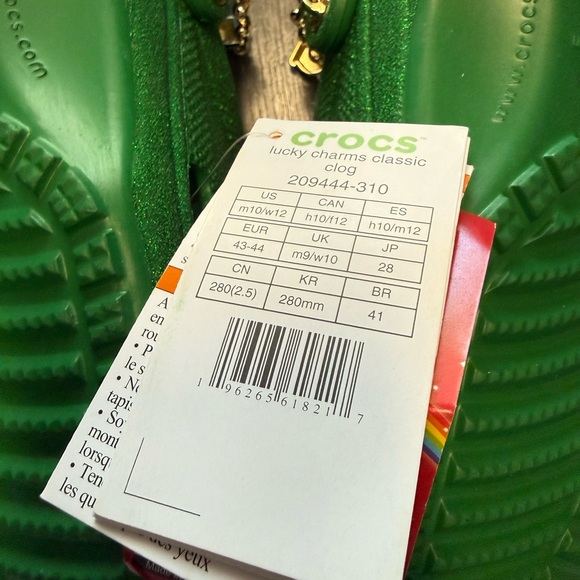 CROCS Lucky Charms Green Classic Clog Mens Size 10 Jibbitz NEW 209444-310 New - Picture 4 of 5